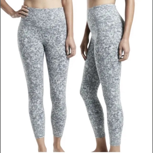 Athleta Elation Textured 7/8 Tight-Meadow Snowfall Blue Camouflauge-Size XS - Picture 1 of 11